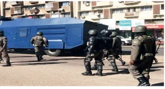 Polícia moçambicana reprime marcha pacífica de jovens contra assassinatos e desaparecimentos forçados